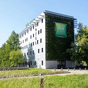 Ibis Styles Romans-valence Gare Tgv Hotel Alixan