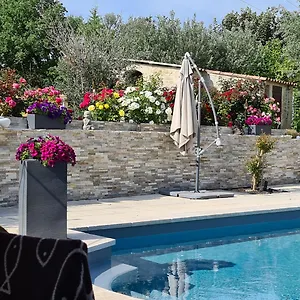 Appartement 3 Indépendants Dans Avec Piscine Terrasse, Jardin, Parking Clos, Wifi, Meyreuil